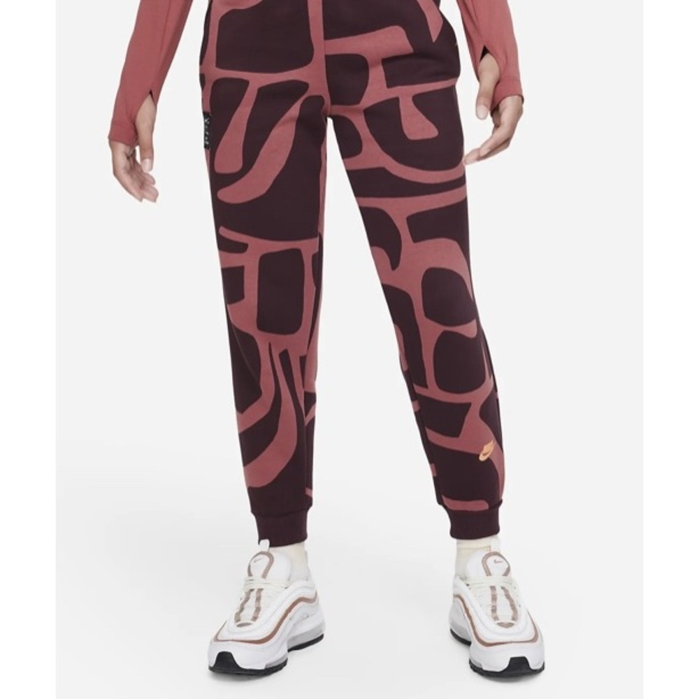 Nike Joggers Kids Medium Burgundy Cody Hudson Artist In Residence DV3215-691